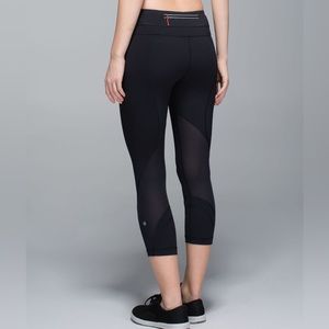 Lululemon cropped black leggings